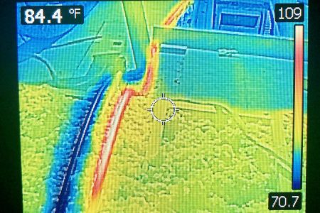 flir-camera-in-a-attic-viewing-hot-and-cold-water-lines-in-attic-insulation_t20_dr67Y3
